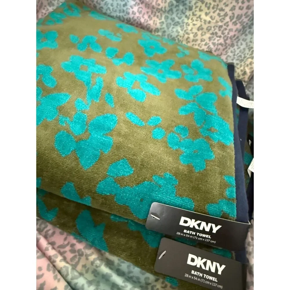 DKNY Bath Towel Set 4-Piece Floral Print Green Teal Cotton Towels Reversable